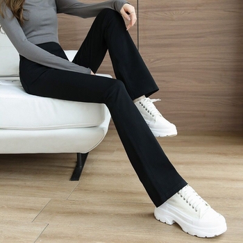 Trudničke hlače s flisom, debele, podrška trbuha, slobodan kroj, široke nogavice, pamuk-poliester (50-70%), spandeks, jesen-zima 2025