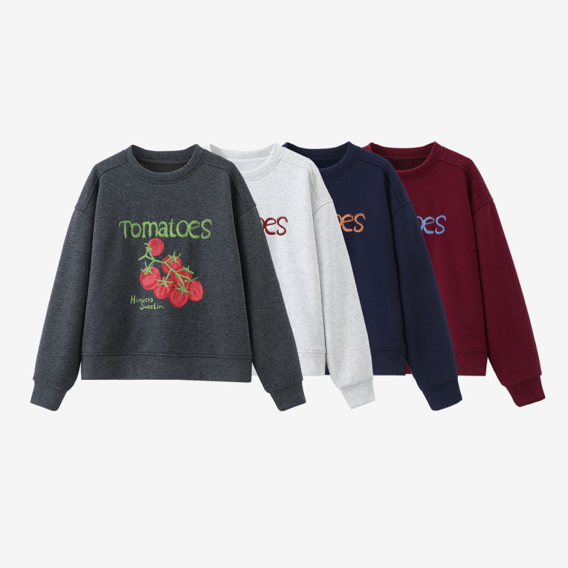 Paradicsom hímzéses fleece pulóver, laza fazon, hosszú ujjú, kerek nyakú, pamut-poliészter keverék, őszi 2025