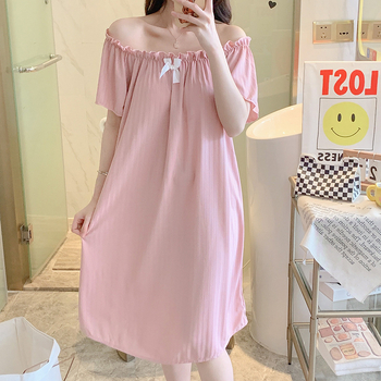 Νυχτικό Milk Silk, τετράγωνος γιακάς, μανίκια ¾, μεσαίου μήκους, πολυεστερική σύνθεση, δροσερή οικιακή ενδυμασία