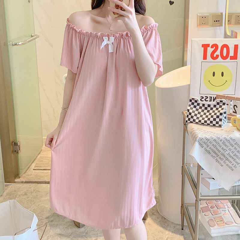 Νυχτικό Milk Silk, τετράγωνος γιακάς, μανίκια ¾, μεσαίου μήκους, πολυεστερική σύνθεση, δροσερή οικιακή ενδυμασία