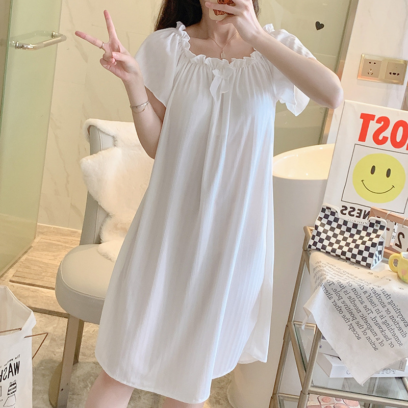 Νυχτικό Milk Silk, τετράγωνος γιακάς, μανίκια ¾, μεσαίου μήκους, πολυεστερική σύνθεση, δροσερή οικιακή ενδυμασία