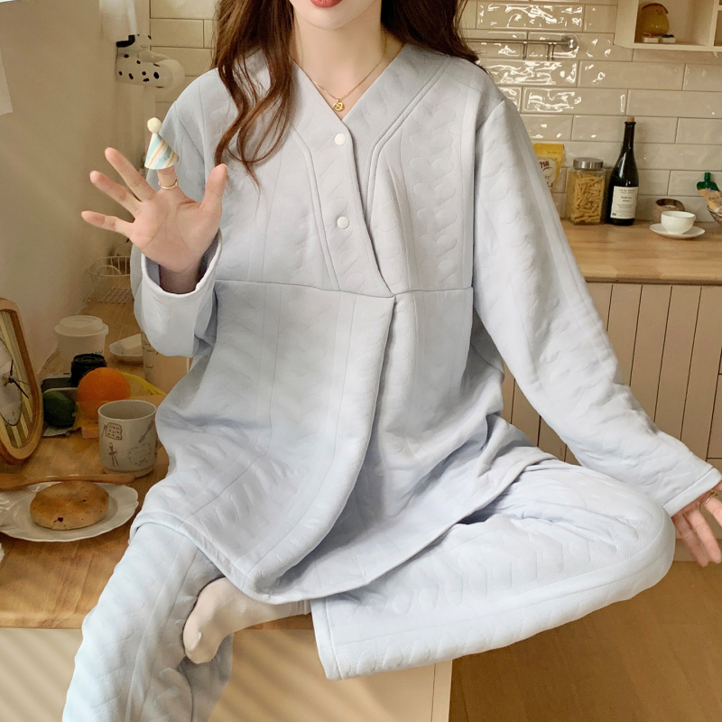 Māmiņu un barošanas pidžāmu komplekts no Air Cotton auduma – garās piedurknes, biezums 251–300 g/m², poliesters 95–100%, Ziemas 2025 izlase