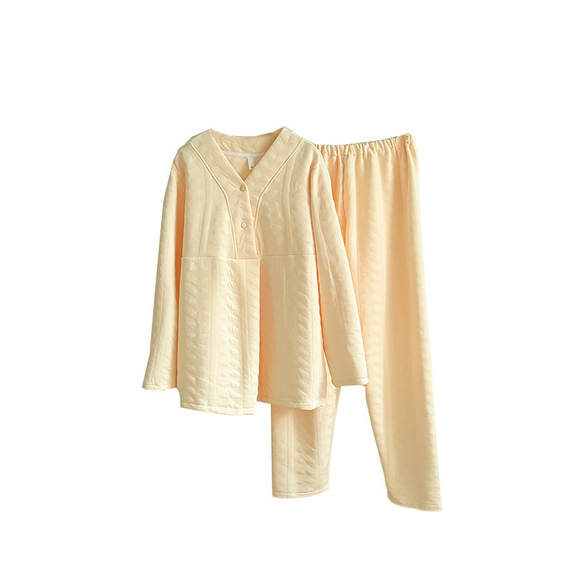 Māmiņu un barošanas pidžāmu komplekts no Air Cotton auduma – garās piedurknes, biezums 251–300 g/m², poliesters 95–100%, Ziemas 2025 izlase