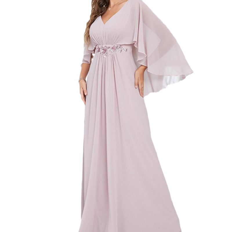 Вечерна рокля с дълбоко V деколте, клеш ръкави, пайети и машинно бродирана апликация, дълга А-образна пола