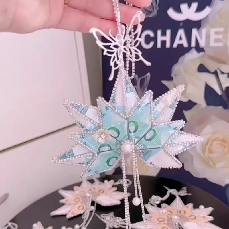 Автомобилна висулка за украса с кленови листа, ароматен аксесоар от сплав в карикатурен стил