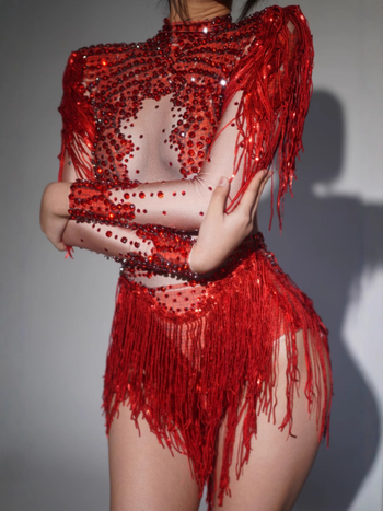 Latīno deju kostīms ar fringēm scenai, seksīga īsa kleita