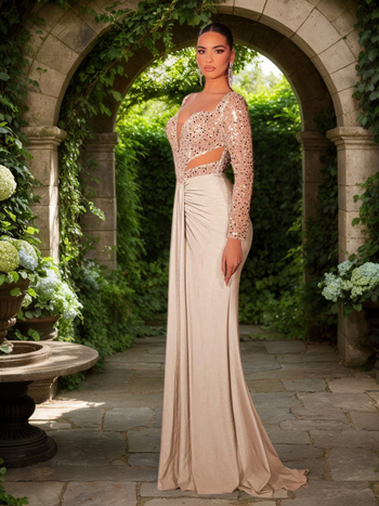 Elegantas poliesteres vakarkleita ar dziļu V kakla līniju, augstu vidukli, garām piedurknēm un garu svārku