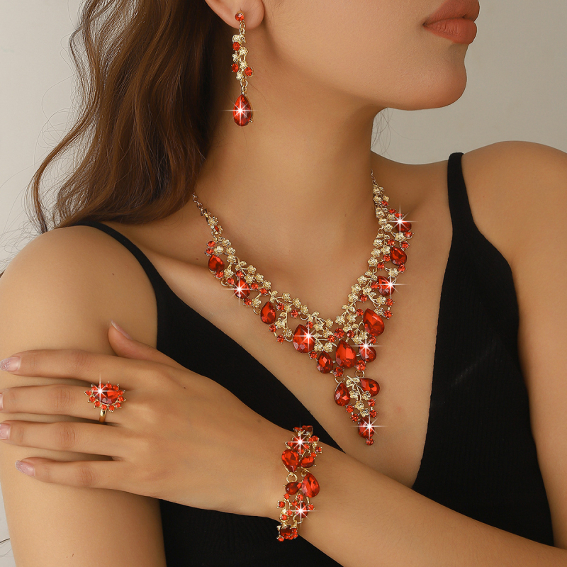 Σετ γυναικείων κοσμημάτων: σκουλαρίκια, κολιέ και βραχιόλι από κράμα ψευδαργύρου με επίστρωση Rack plating, πέτρες σε συνδυασμό, φλοράλ μοτίβο