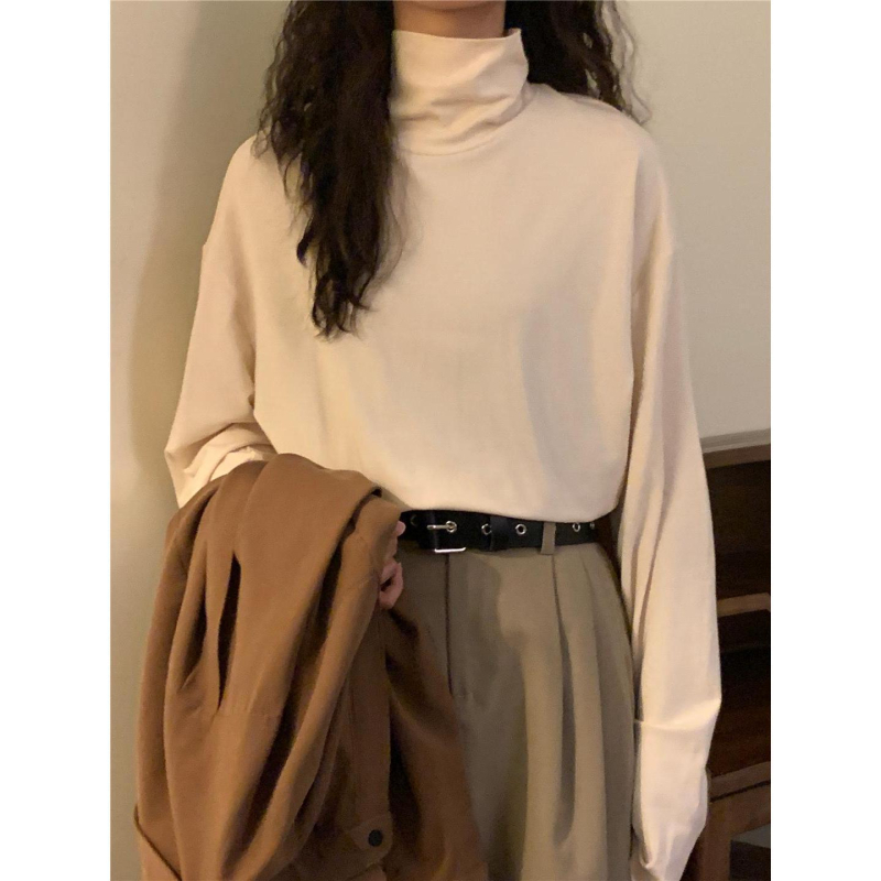 Majica od njemačkog baršuna, visok ovratnik, dugi rukav, vezenje, oversize kroj (sadržaj glavne tkanine 70–80%)