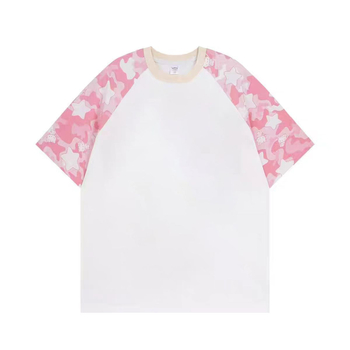 Pamučna majica slobodnog kroja, kratki rukavi, okrugli izrez, šivani paneli