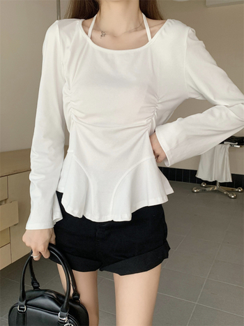 Pamut-elasztán keverék hosszú ujjú felső kerek nyakkal, egyszínű, kollázs/összevágott dizájn, laza japán-koreai stílus.