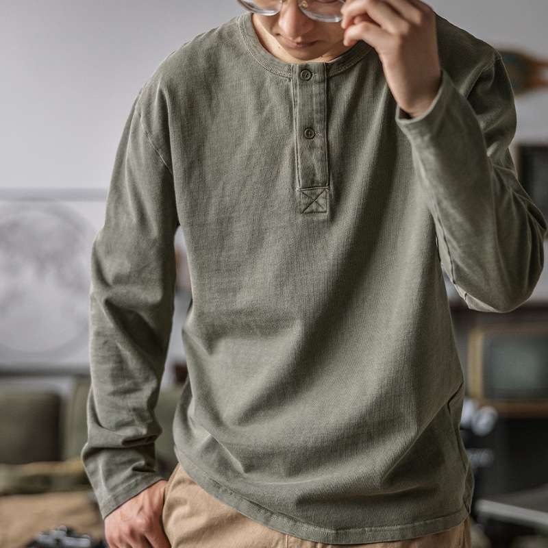 Vyrų medvilninis dryžuotas ilgomis rankovėmis marškinėliai su apvaliu kaklu, laisvas kirpimas, ruduo 2024