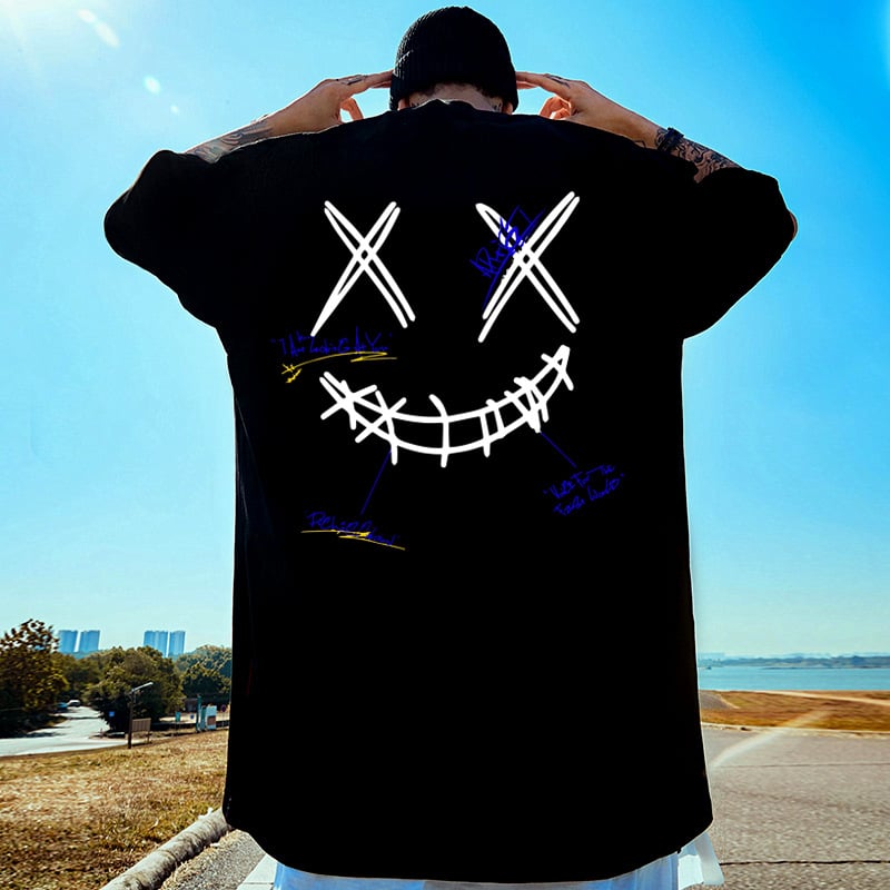 Medvilniniai marškinėliai su trumpomis rankovėmis, laisvas kirpimas, apvali kaklo iškirptė, karikatūrų atspaudas, Honkongo įkvėptas stilius, vasaros sezonui