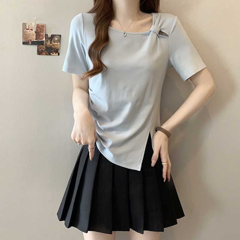 Női poliészter rövid ujjú póló kollázs részlettel, kerek nyakú, karcsú szabás, 2025 tavasz