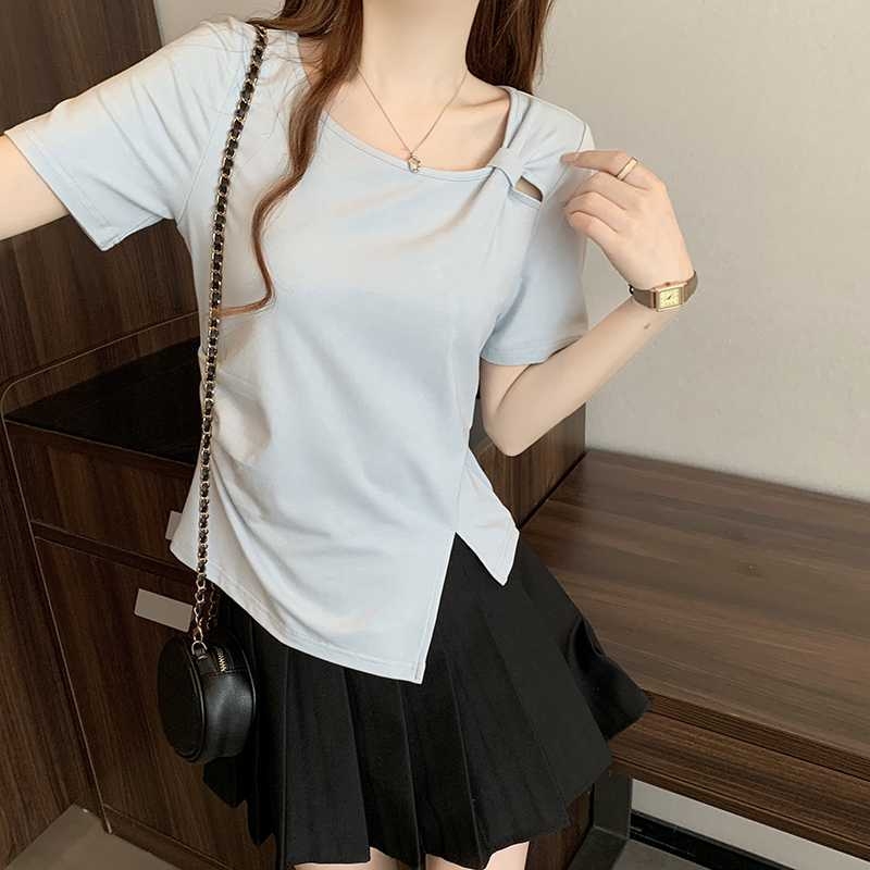 Női poliészter rövid ujjú póló kollázs részlettel, kerek nyakú, karcsú szabás, 2025 tavasz