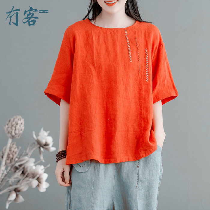 Vezeni T-majica od pamuka i lana, okrugli izrez, kratki rukavi, udoban kroj, jednobojna boja, Ljeto 2024