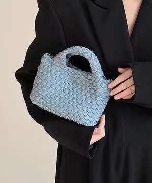 PU bucket tote taška, mestský štýl, štvorcový dizajn, leto 2025, mäkká
