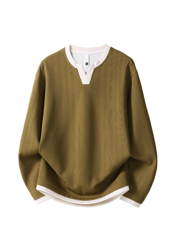 Meeste vaba lõikega pikkade varrukatega T-särk V-kaelusega, värvikombinatsiooni muster, polüesteri segu.