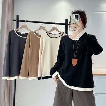 Koreai stílusú lazán szabott hosszú ujjú felső, kontrasztos panelek varrással, poliészter anyag, őszi kollekció 2025, hossz 50–65 cm