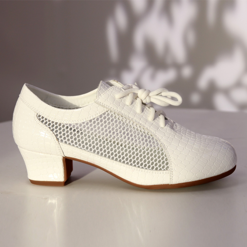 Дамски танцови обувки – латински танци, дишащи, среден ток, горна част от синтетична кожа, подметка PU