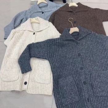 Ženski retro pleteni kardigan s ovratnikom, ležernog kroja, dugi rukavi, pleteni materijal; glavna komponenta: poliester 50–70%, acetat 30–50%