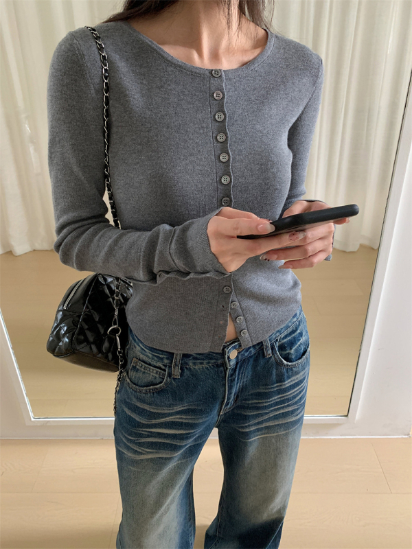 Cardigan tricotat din bumbac pentru femei – 80–90% bumbac, mâneci lungi, fără guler, închidere cu nasturi simple, model solid