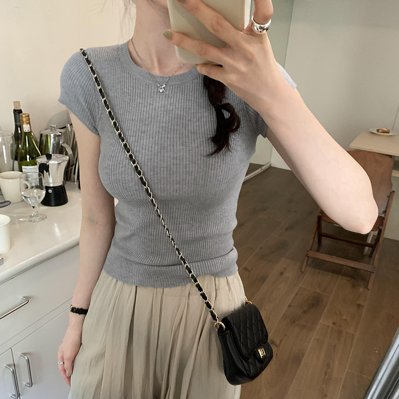 Дамски плетен топ-пуловер Slim fit, от вискоза, съдържание на вискоза 50–70%, 3/4 ръкави, кръгло деколте