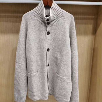 Cardigan tricotat – guler rotund, mâneci lungi, croială liberă, amestec acrilic-poliester, toamna 2025