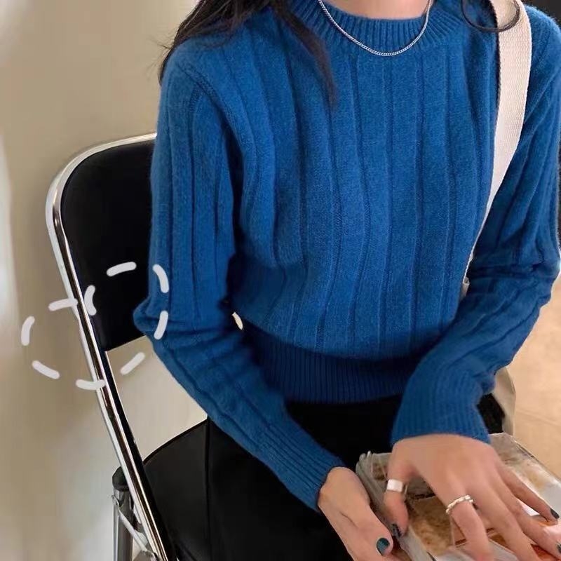 Pulover cu mâneci de prințesă, guler rotund, croială în A, material Ice Silk, închidere cu un singur nasture, Primăvara 2025