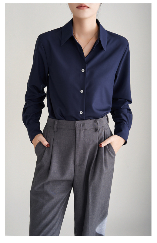 Sieviešu garās piedurknes krekliņš no kokvilnas-līna maisījuma, vienkrāsains, polo apkakle, taisa griezuma, pogu priekšējais aizdare, garums 50–65 cm