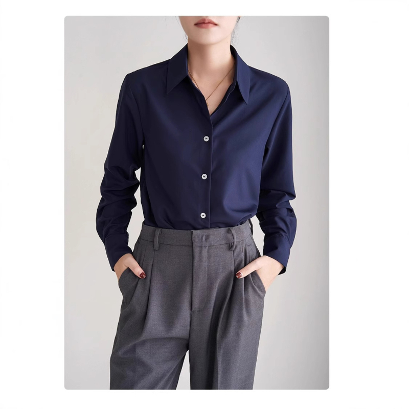 Sieviešu garās piedurknes krekliņš no kokvilnas-līna maisījuma, vienkrāsains, polo apkakle, taisa griezuma, pogu priekšējais aizdare, garums 50–65 cm