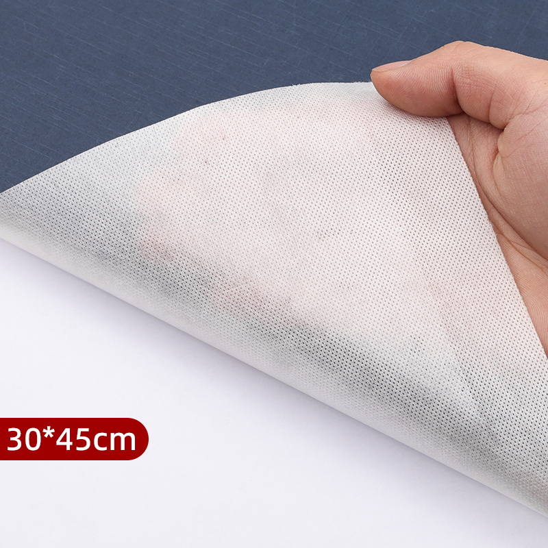 Μπλουζάκι με ύφασμα chenille-spandex, πόλο γιακά, κεντημένα στοιχεία, μανίκια τύπου πριγκίπισσας