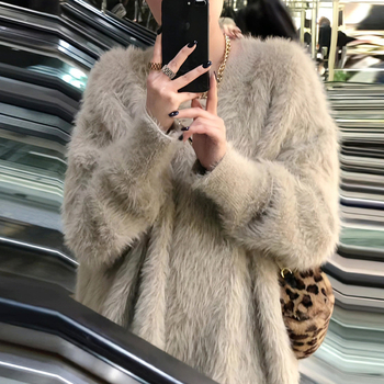 Pulover din catifea de nurcă, tricot gros, croi lejer, guler rotund, mâneci lungi