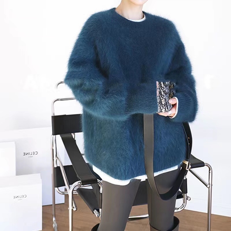 Pulover din catifea de nurcă, tricot gros, croi lejer, guler rotund, mâneci lungi