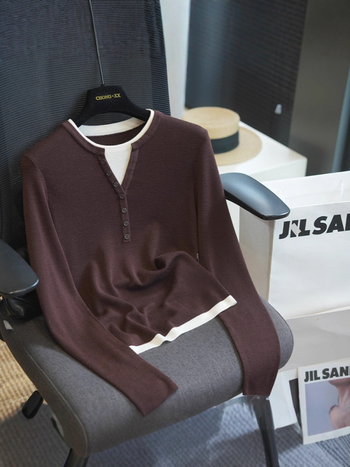 Γυναικείο μάλλινο πλεκτό πουλόβερ με μακριά μανίκια, σχέδιο σε χρωματική αρμονία, στρογγυλός λαιμός, ψεύτικος συνδυασμός δύο κομματιών