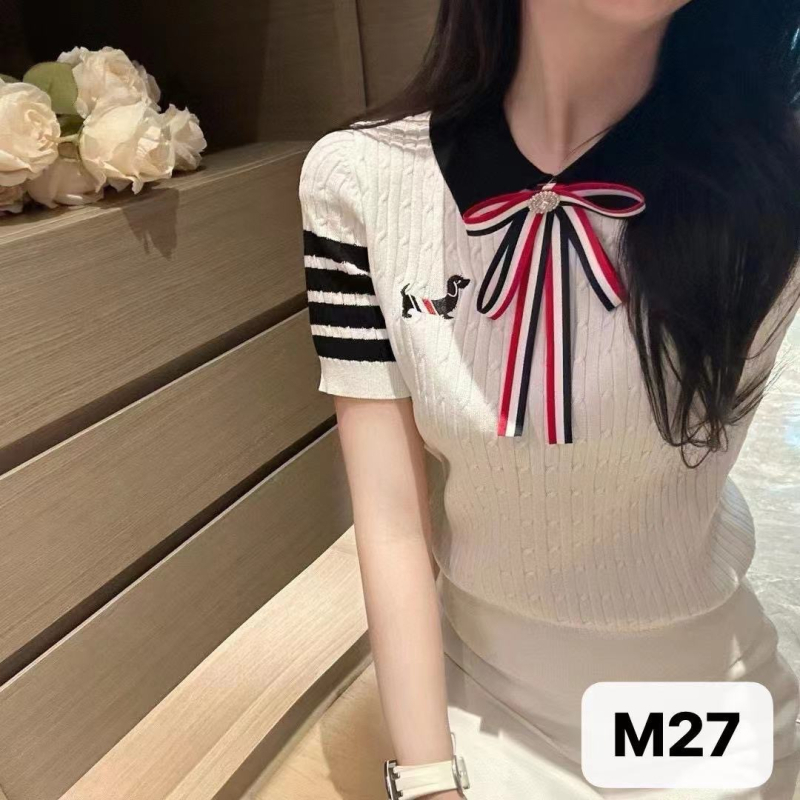 Ženski top od hladnog svile s izšivenim motivom šteneta s mašnicom, kapuljača, korejski stil, kratki rukavi