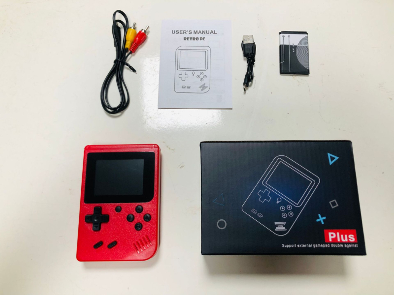 Portatīvā retro spēļu konsole, 40-in-1, diviem spēlētājiem, iebūvēta atmiņa, USB un AV izejas, MP4 video atskaņotājs