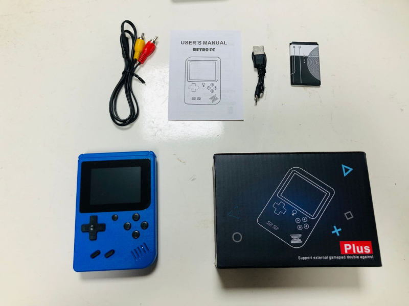 Portatīvā retro spēļu konsole, 40-in-1, diviem spēlētājiem, iebūvēta atmiņa, USB un AV izejas, MP4 video atskaņotājs