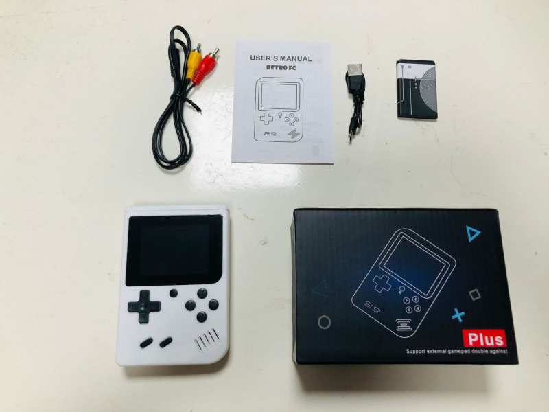 Portatīvā retro spēļu konsole, 40-in-1, diviem spēlētājiem, iebūvēta atmiņa, USB un AV izejas, MP4 video atskaņotājs