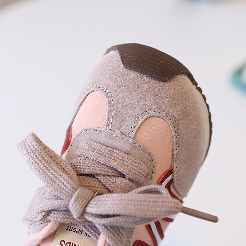 Laste talvesed tossud Velcroi sulgemisel, ülemine osa: pig split nahk, tall: kumm, 4–6-aastastele, 2025 talv