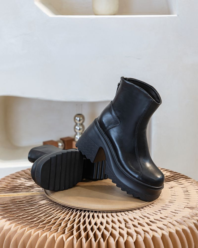 Martin čizme s gornjim dijelom od prave kože, debeli pet, debela potplata, stražnji zip, okrugli vrh