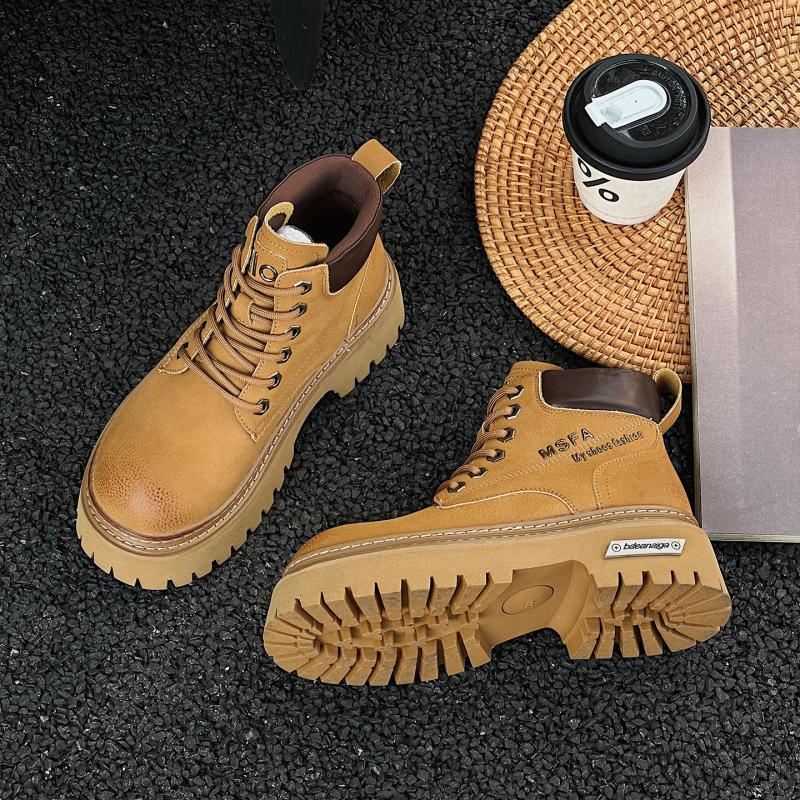 Női Martin csizmák valódi bőrből, középmagas szár, vastag gumitalp, 6–8 cm négyszögletes sarok, elülső fűzőzár