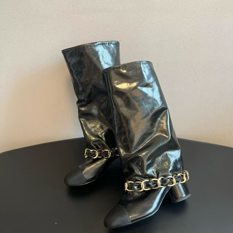 Kožené jazdecké čižmy, okrúhla špička, vysoké holene, výška päty 3-5 cm