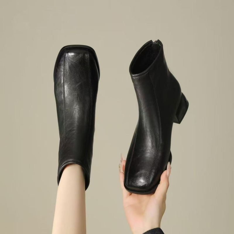 Martin čizme, gornji materijal: super vlakno, debeli peta 3–5 cm, kvadratni vrh, zatvaranje stražnjim zatvaračem