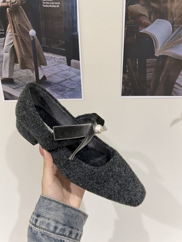 Topánky Mary Jane, štvorcový nos, semišový vrch, nízky podpätok, vnútorná výstelka z umelej kožušiny, slip-on zapínanie