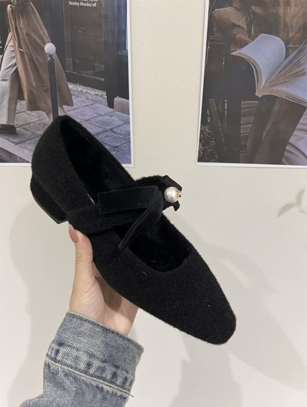 Topánky Mary Jane, štvorcový nos, semišový vrch, nízky podpätok, vnútorná výstelka z umelej kožušiny, slip-on zapínanie