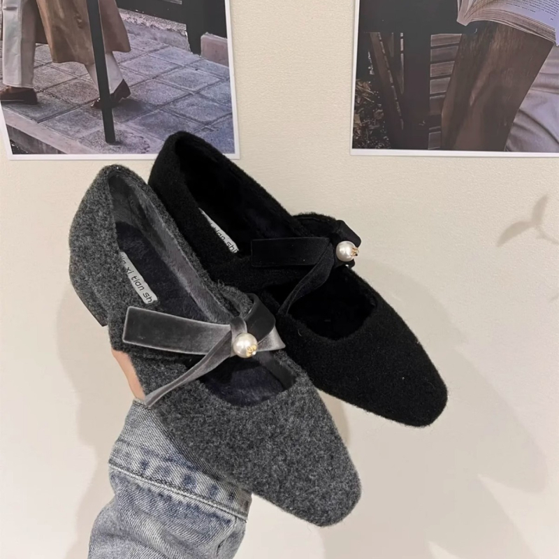 Topánky Mary Jane, štvorcový nos, semišový vrch, nízky podpätok, vnútorná výstelka z umelej kožušiny, slip-on zapínanie