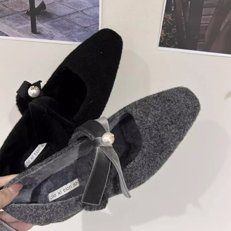 Topánky Mary Jane, štvorcový nos, semišový vrch, nízky podpätok, vnútorná výstelka z umelej kožušiny, slip-on zapínanie