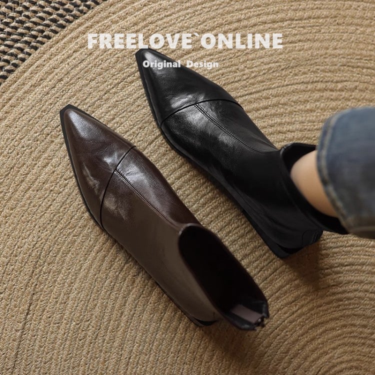 Šaurie zābaki no liellopu ādas ar asas purnu, vidēja auguma papēdis 3–5 cm, aizmugurē rāvējslēdzējs