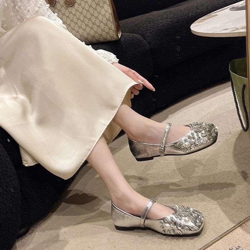 Mary Jane kingad – kevad 2025, Korea tänava hipster stiil, kanepist kangas, peamise kanga sisaldus >95%, liimimisega konstruktsioon